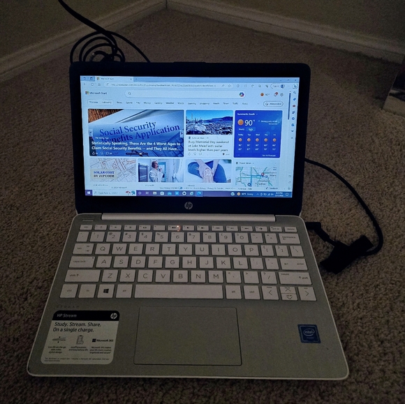 HP Stream Laptop - Picture 6 of 8